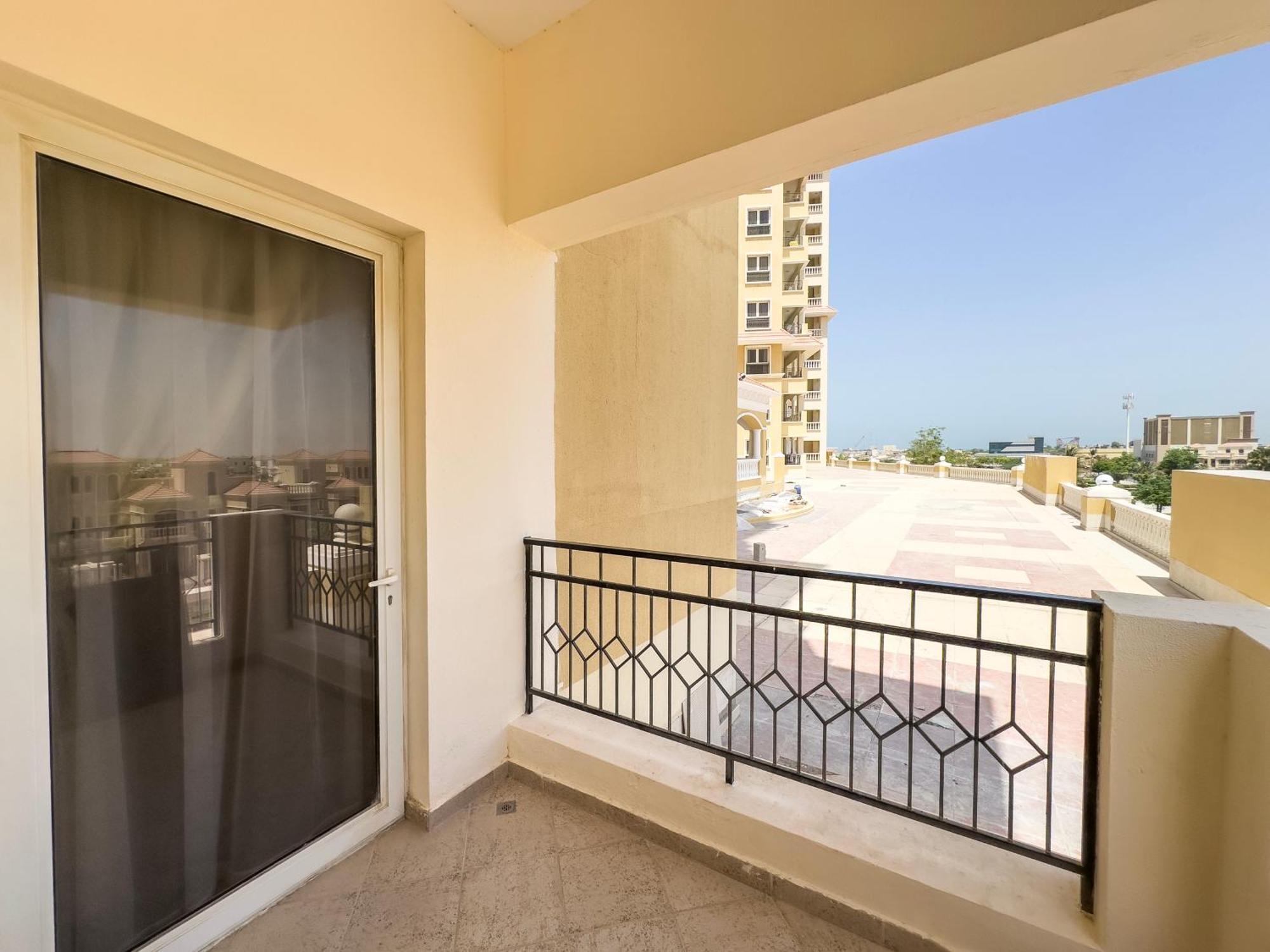 Apartment Blue Collection Homes - Al Hamra Village